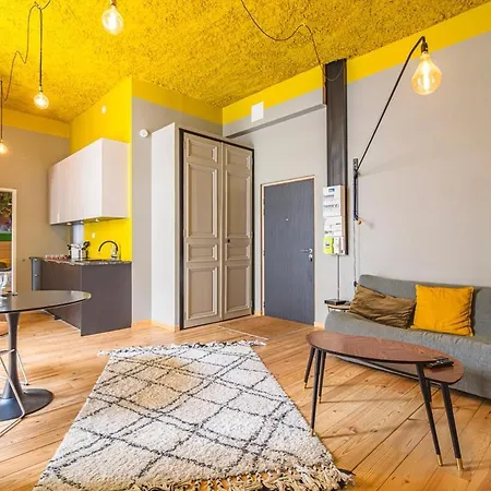 Reims, Le Yellow Loft, Proche Hyper Centre Apartment *