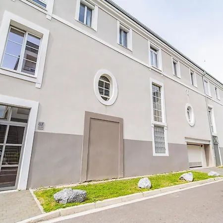 Reims, Le Yellow Loft, Proche Hyper Centre Apartment *